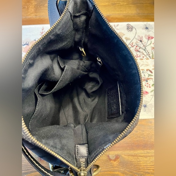 Vintage Coach 10403 | Black Signature Duffle / Crossbody Bag - Picture 13 of 13
